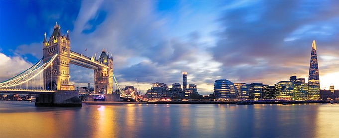 an image with tower bridge in London city 